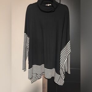 Cute black and white striped poncho top, size large but fits up to to 2x